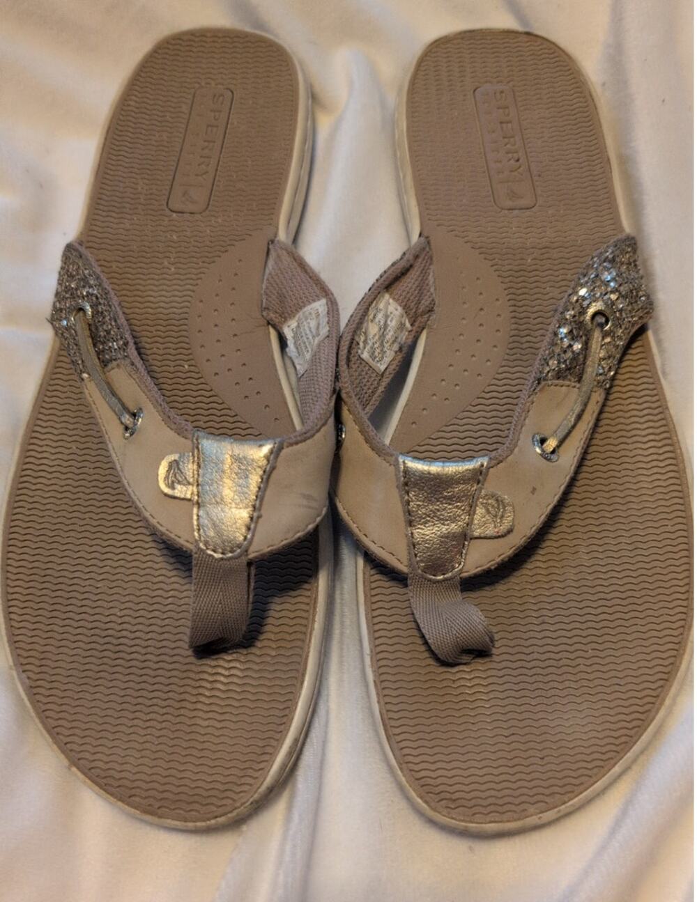 Sperry Tan & Silver Metallic Thong Flip Flop Sandals Size 11 Beach Casual